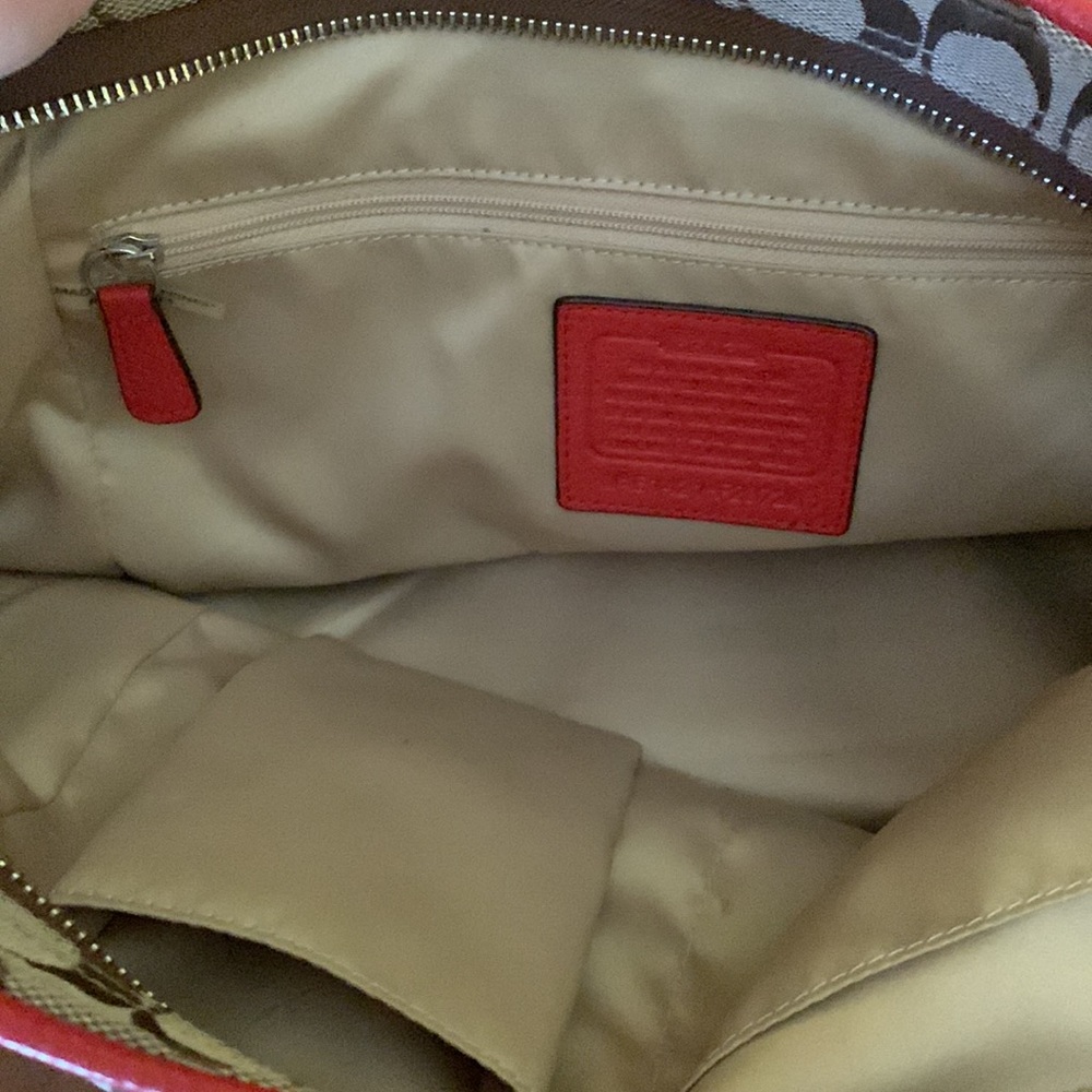 Women’s Coach Handbag - Picture 8 of 10